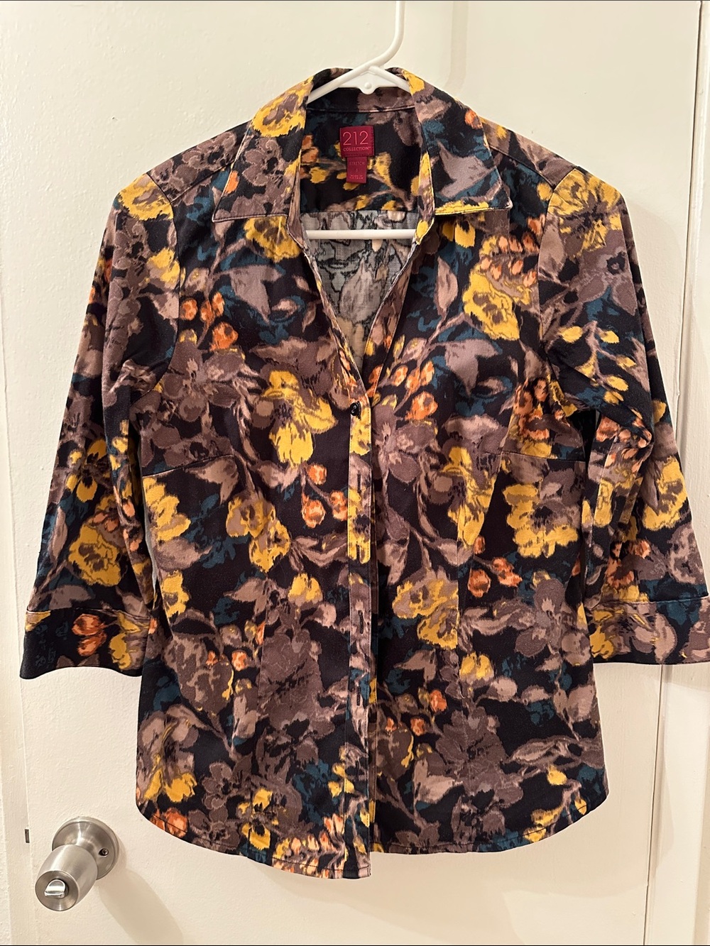 Women's Floral 3/4 Sleeve Button-Up Shirt